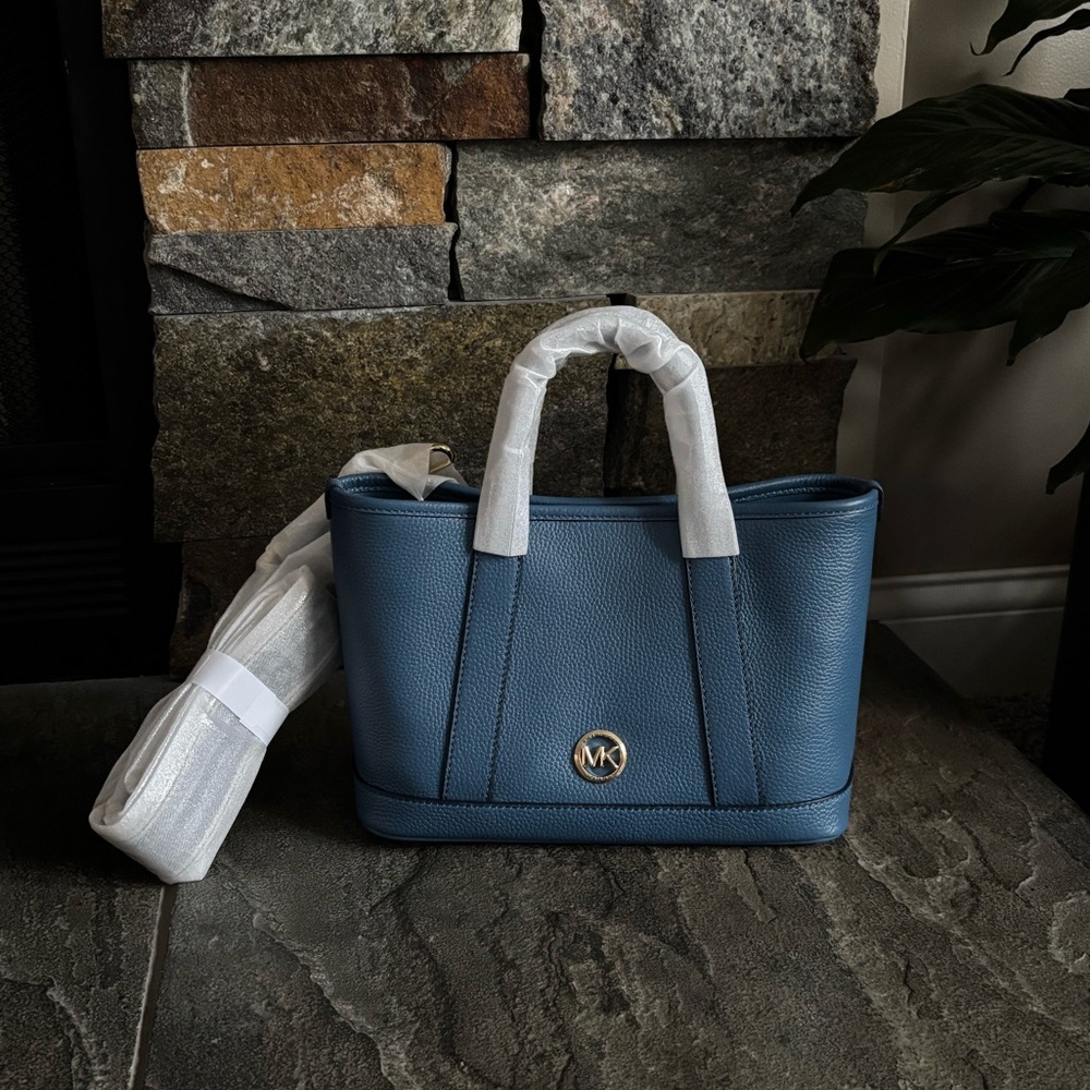 NWT Michael Kors Luisa Leather Satchel Crossbody